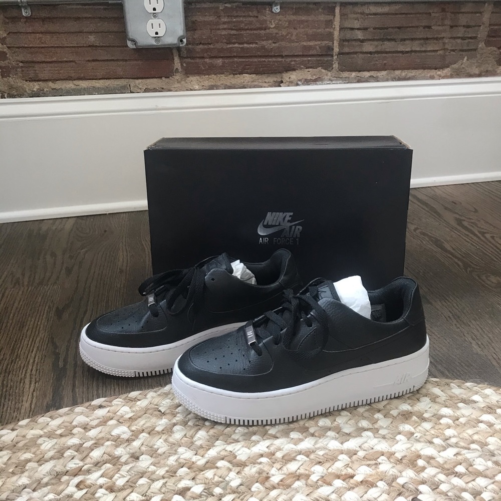 Nike Air Force 1 Sage Low Black Size 8